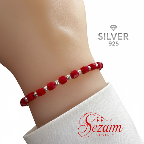 Унисекс гривна с червени квадратни мъниста и сребро 925 — регулируема изработка по поръчка