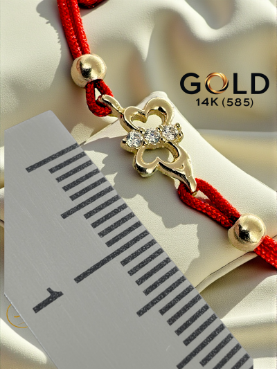 Златна гривна с червен конец и пеперуда 14K – Sezam Jewelry