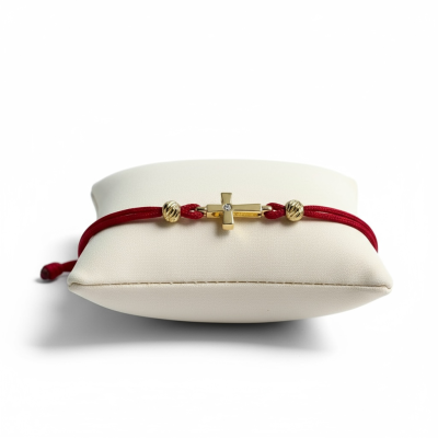 Златна гривна с червен конец и кръсче с камък  14K – Sezam Jewelry